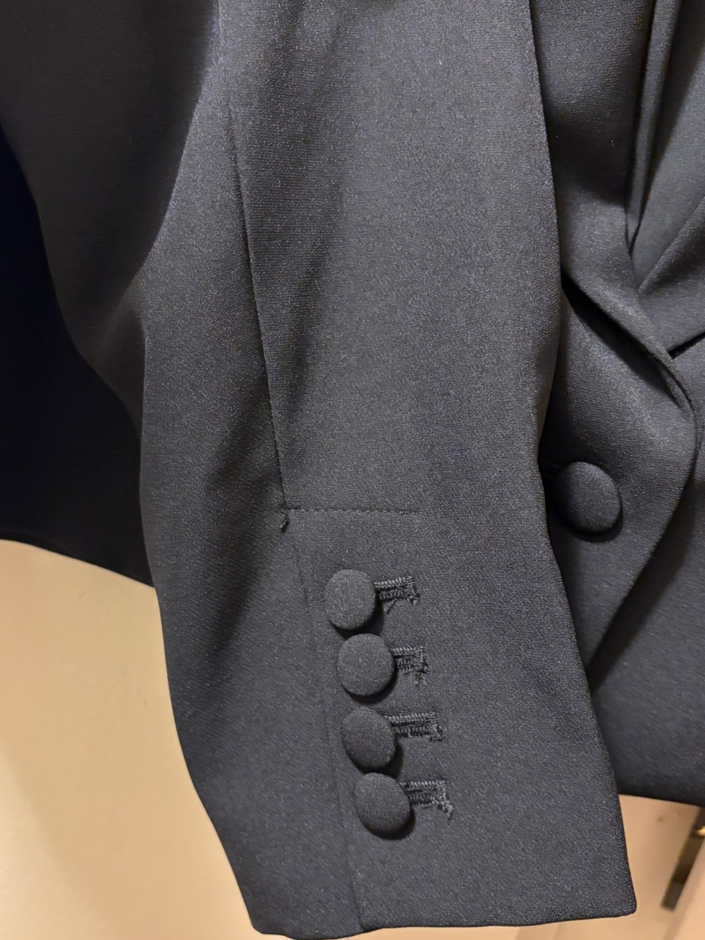 INC Peak Lapel Cropped Blazer - Picture 4 of 6